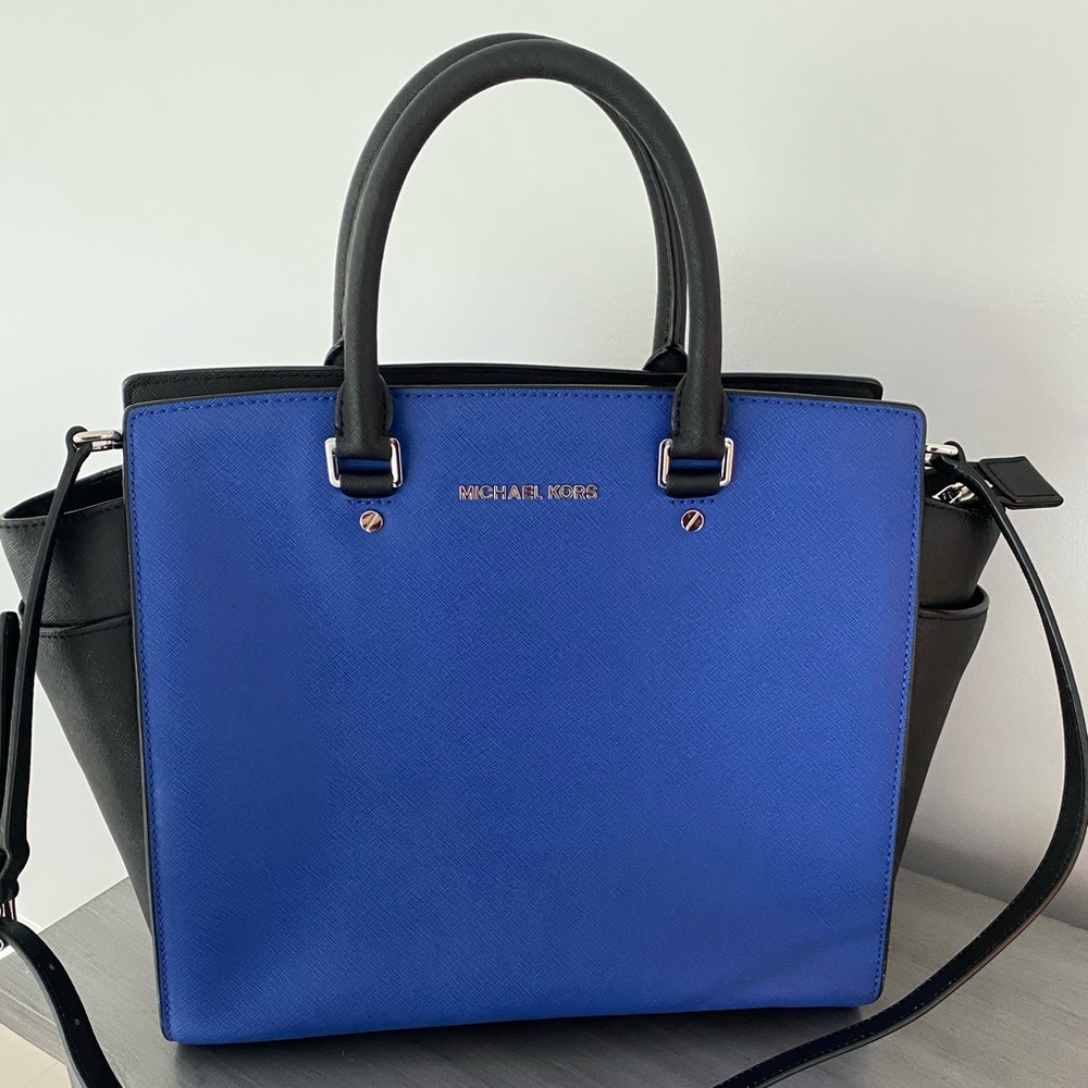 Michael Kors Handbag - Picture 1 of 5